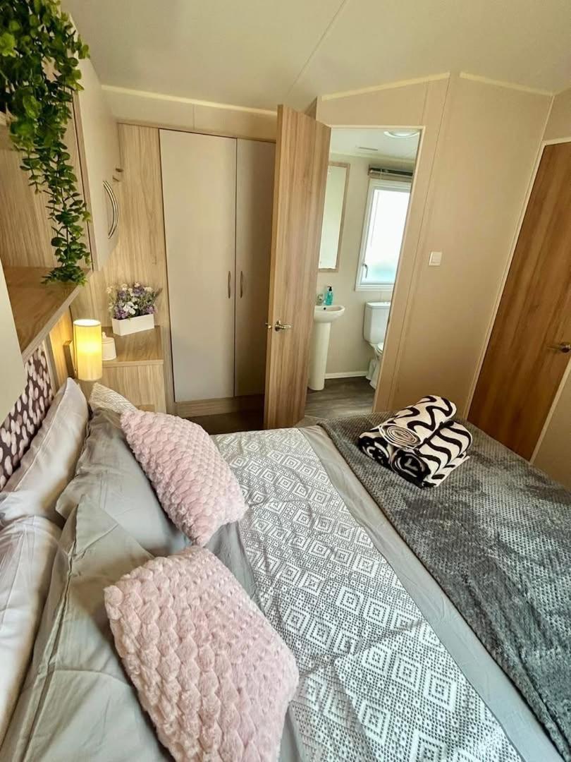 Hotel Isle Escape à Rookley Extérieur photo